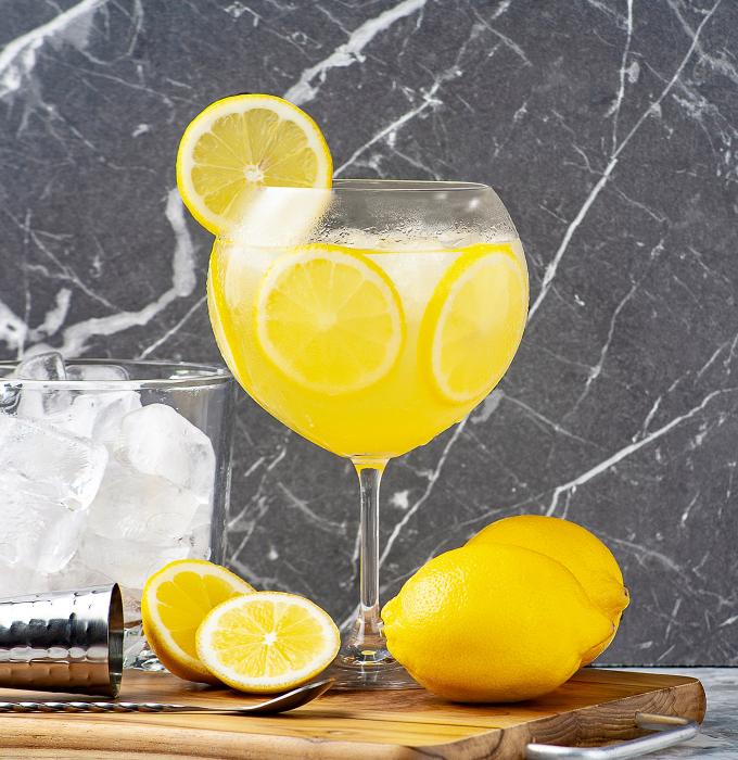 Perlino Limoncello Spritz cocktail